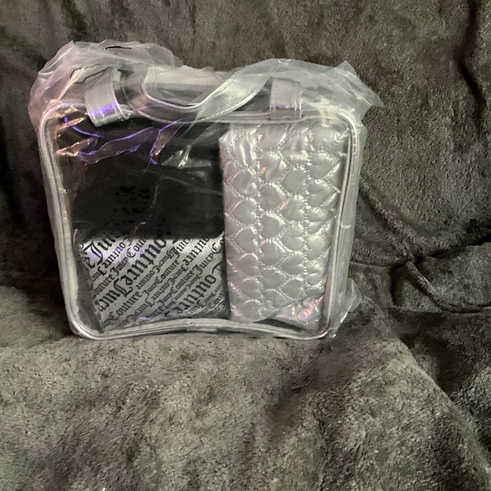 Juicy couture travel cosmetic bags